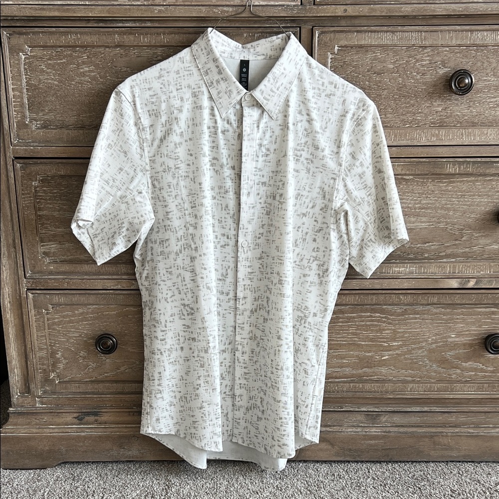 lululemon athletica Men's Cream Patterned Button Down Shirt